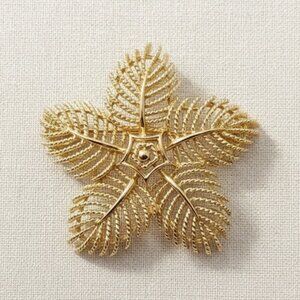 Vintage Lisner Gold Feather Star Brooch - Elegant Classic Statement Pin